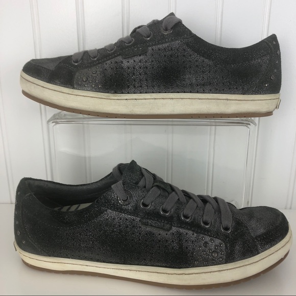 taos freedom sneaker